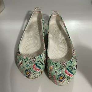 Crocs floral slip on shoes size 9W